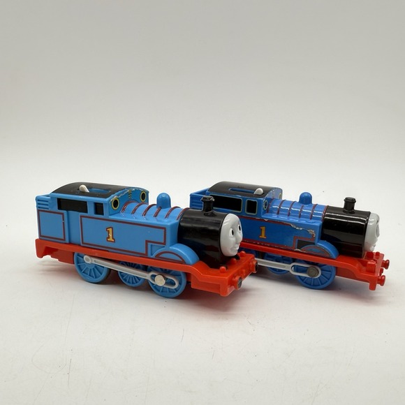 Thomas & Friends‎ TrackMaster Thomas Motorized Engines Untested Toy Lot Of 2 - Picture 1 of 5